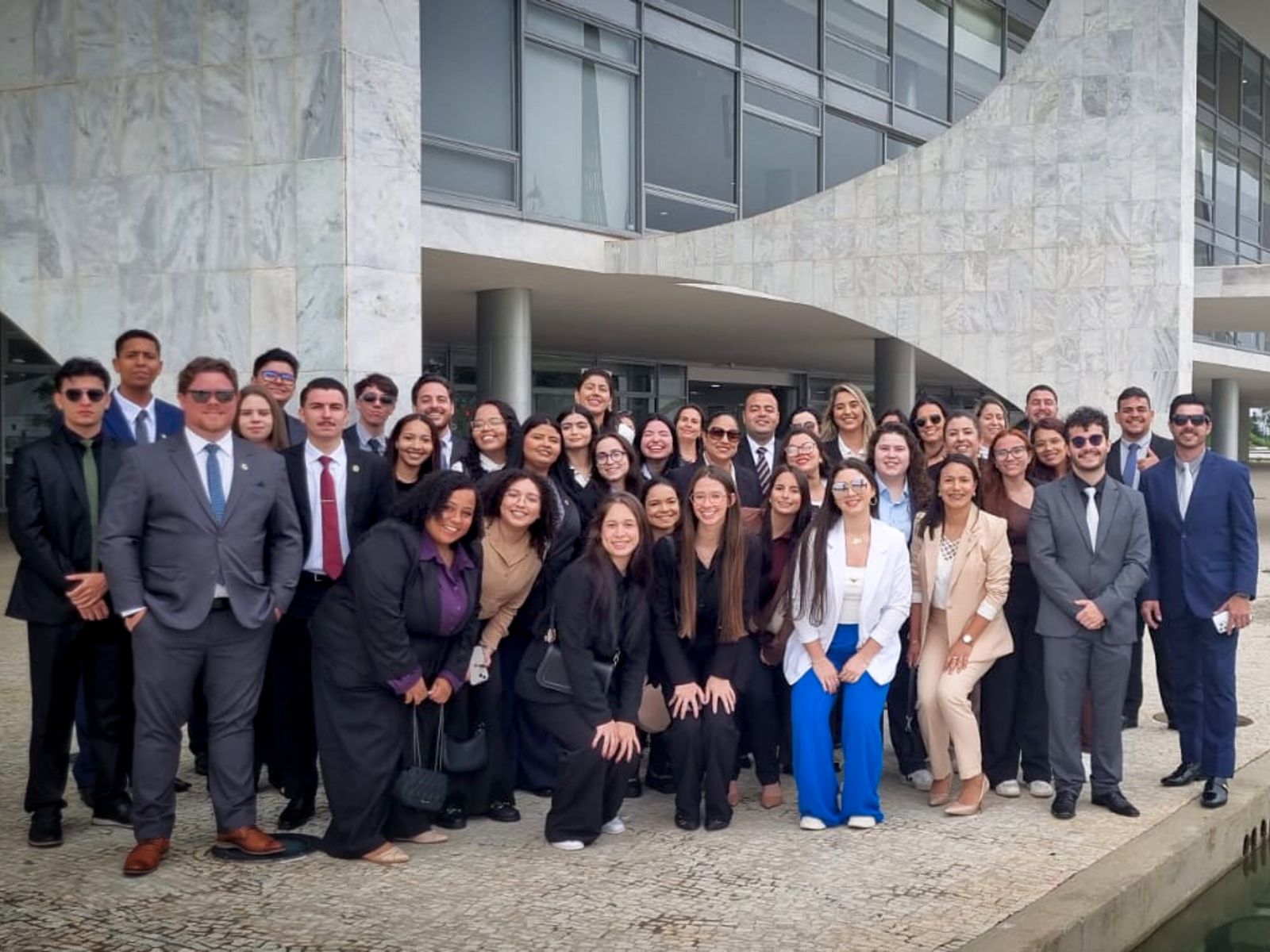 Jornal Ilustrado - UniALFA promove imersão jurídica e cultural em Brasília para alunos do curso de Direito