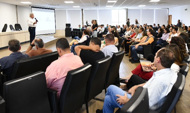 Em prestação de contas, prefeito apresenta economia de R$ 47 milhões