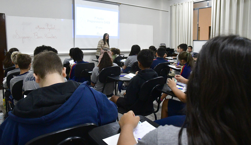 Educação inicia o primeiro ‘aulão’ preparatório para o Saeb