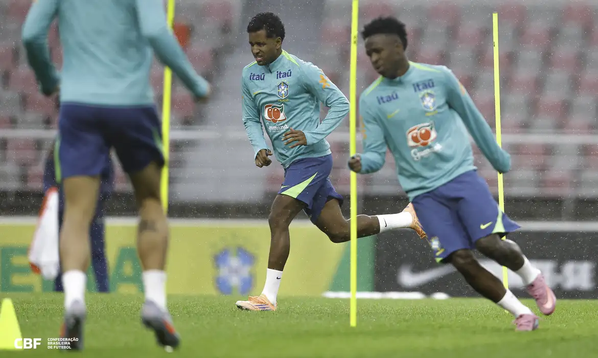 Amistosos: Ancelotti comanda 1º treino da seleção na Coreia do Sul