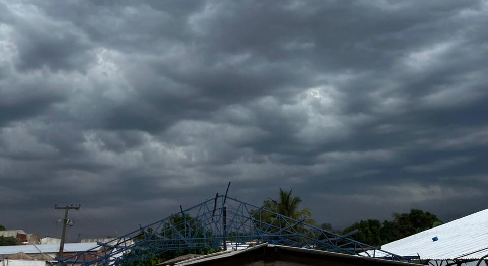 INMET emite alerta de tempestades e ventos fortes para Umuarama e cidades da região. Veja quais