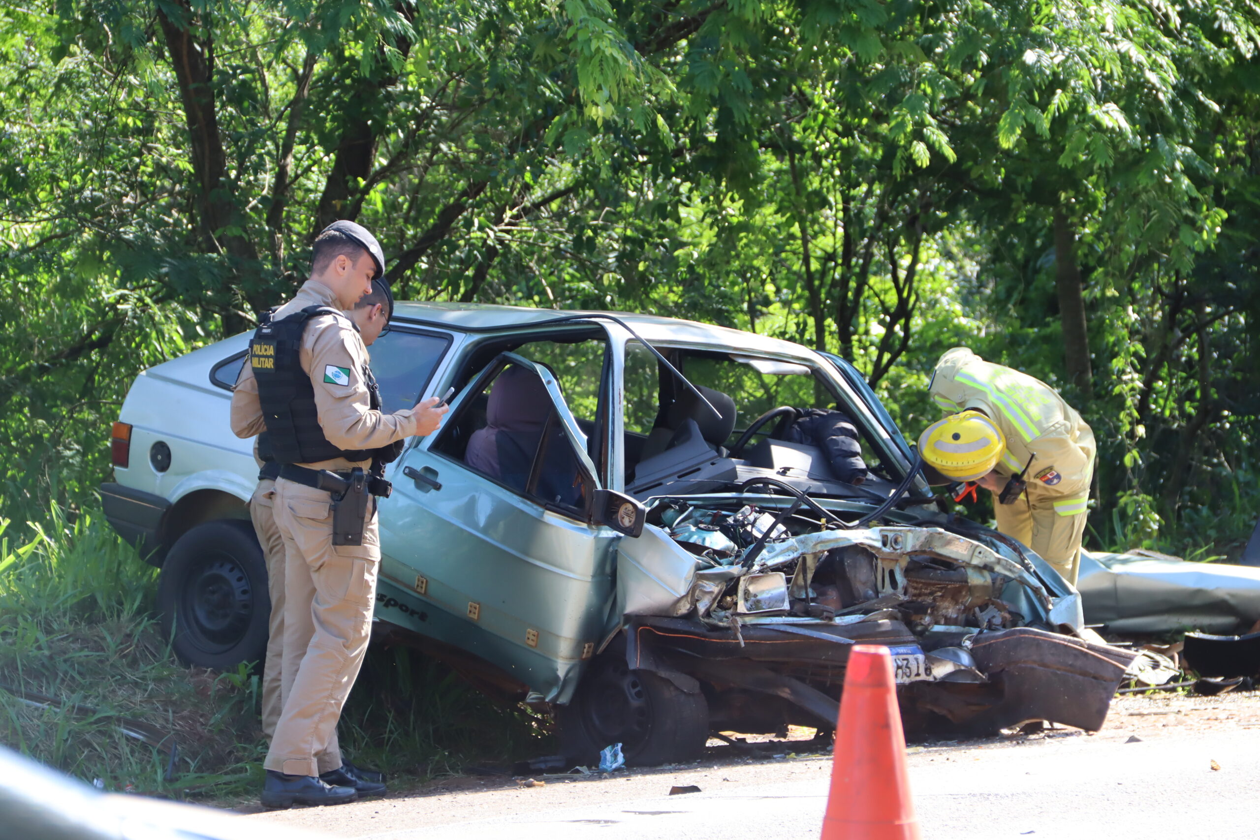 Jornal Ilustrado - Buraco na pista pode ter provocado acidente que matou duas mulheres na PR-323