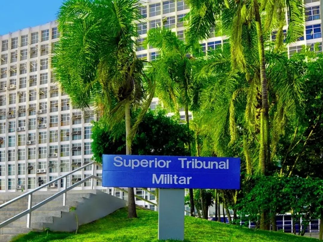 Jornal Ilustrado - STM deverá julgar perda de patente de Bolsonaro e militares condenados