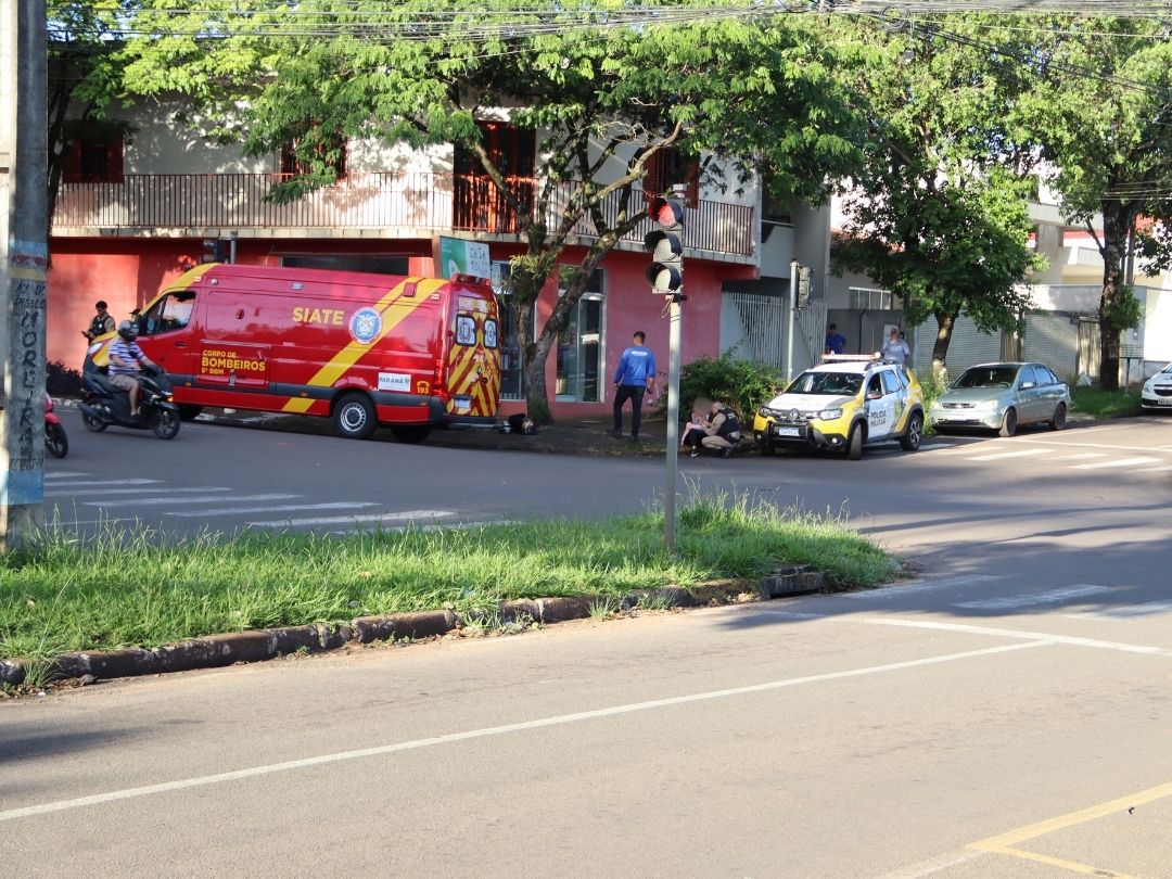 Jornal Ilustrado - Gestante se envolve em acidente entre carro e moto em cruzamento de Umuarama