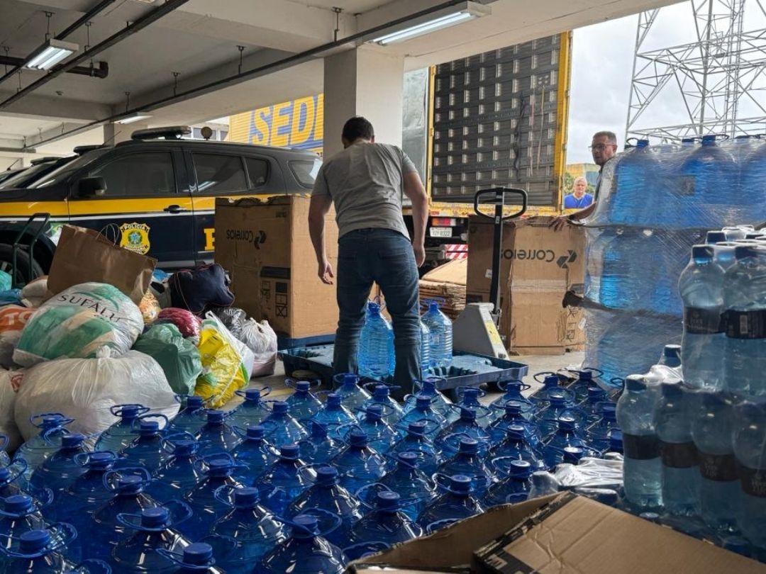 PRF envia donativos para Rio Bonito do Iguaçu; arrecadação é suspensa temporariamente