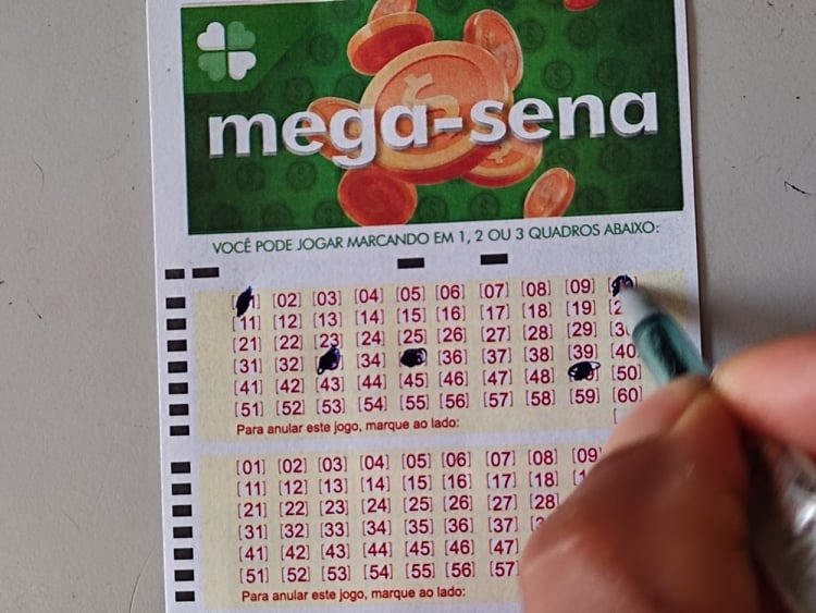 Jornal Ilustrado - Mega-Sena sorteia nesta terça-feira prêmio acumulado em R$ 41 milhões