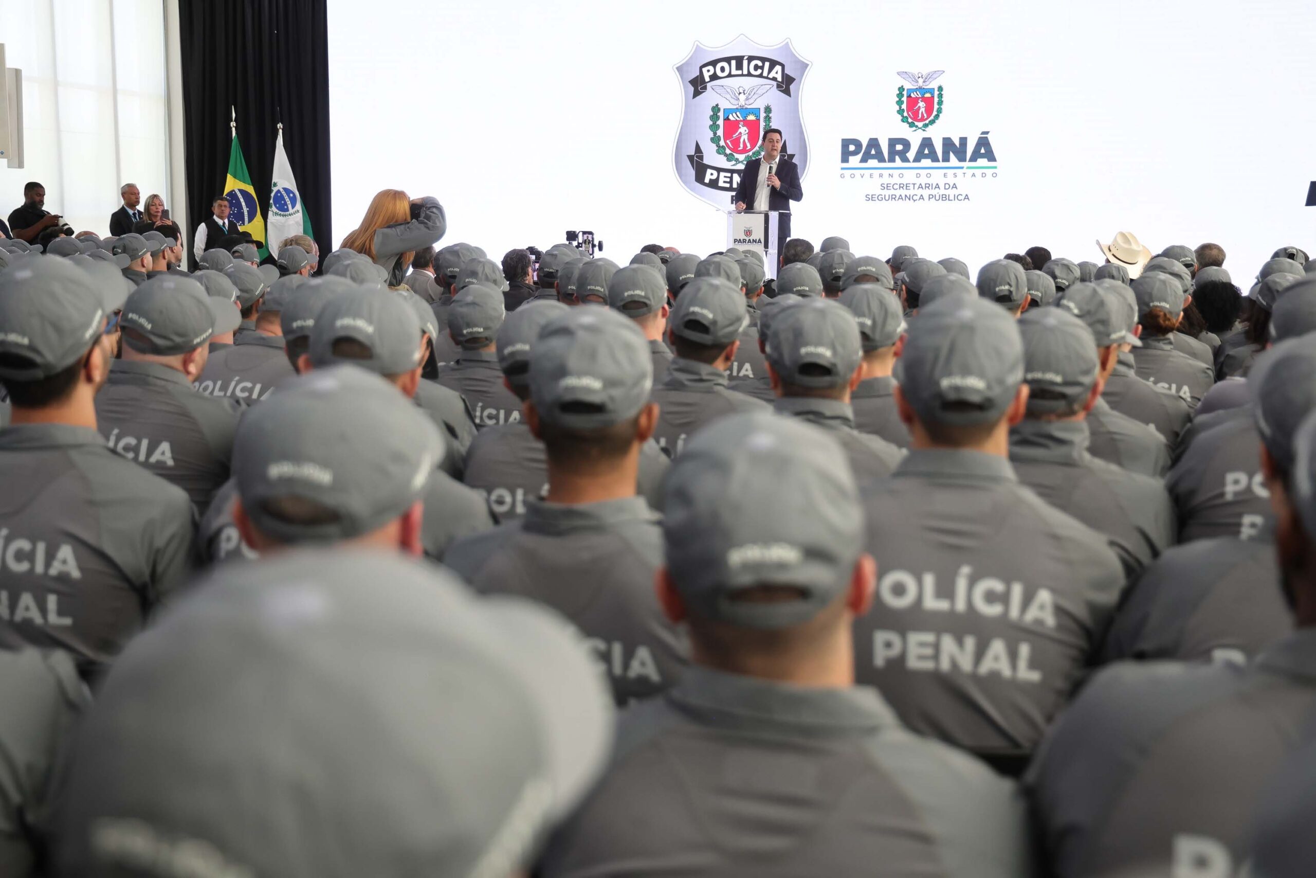 Jornal Ilustrado - Com posse de 429 policiais penais, Paraná fortalece gestão da segurança pública