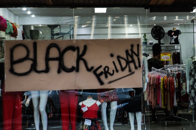 Jornal Ilustrado - Black Friday: veja orientações do Procon para não cair em golpes