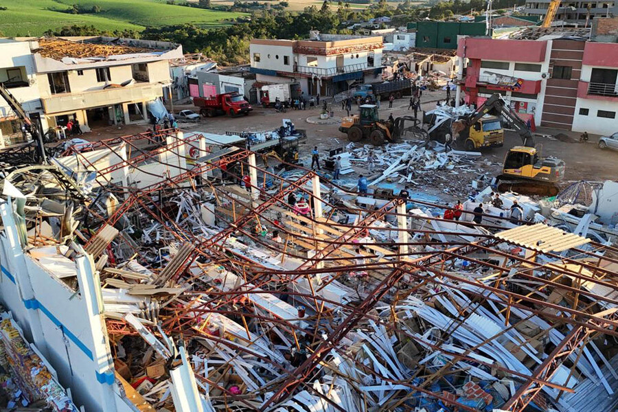 Quartel dos Bombeiros de Umuarama recebe doações para famílias atingidas por tornado