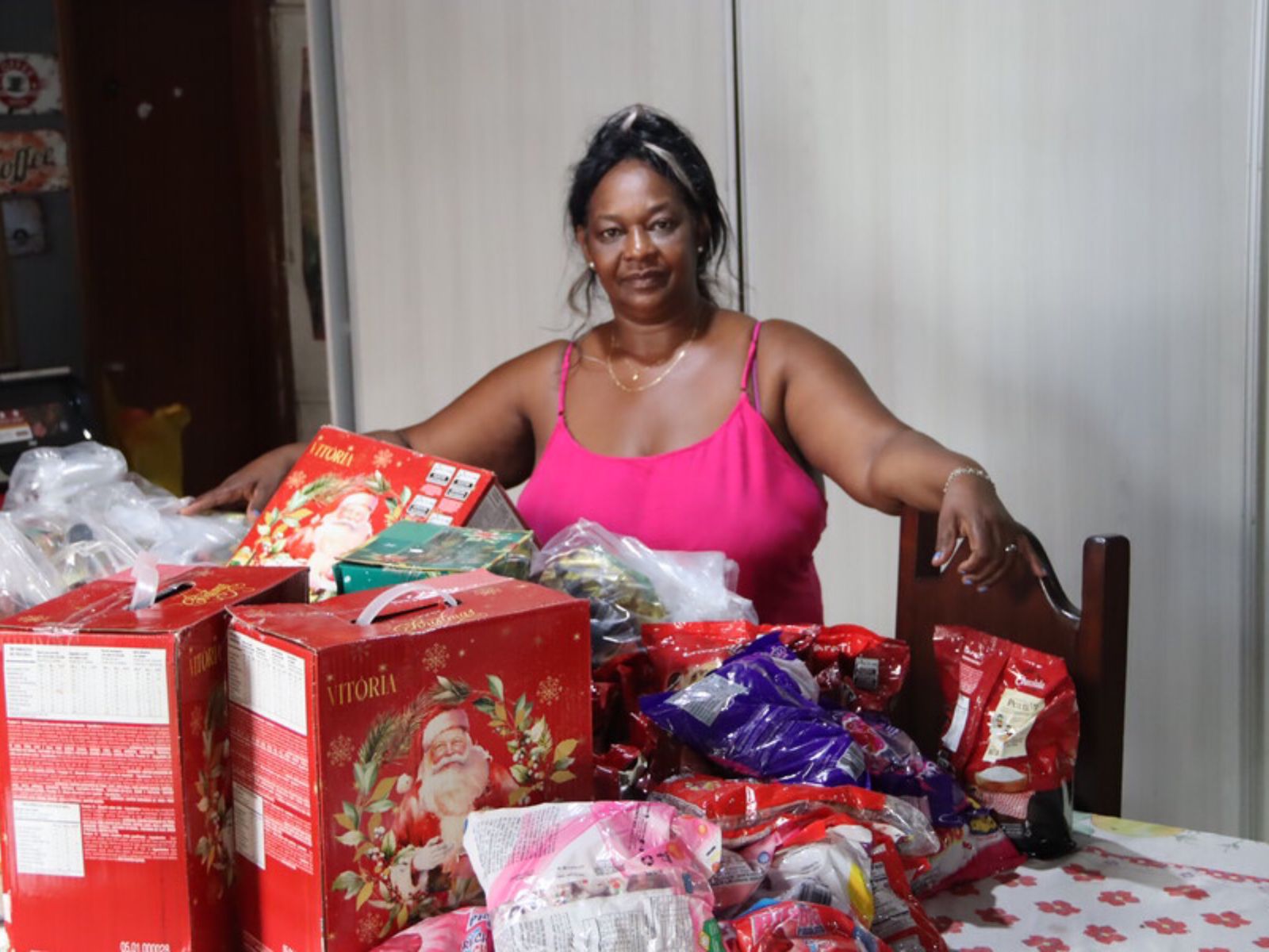 Voluntária transforma o Natal de dezenas de famílias com trabalho solidário no Sonho Meu