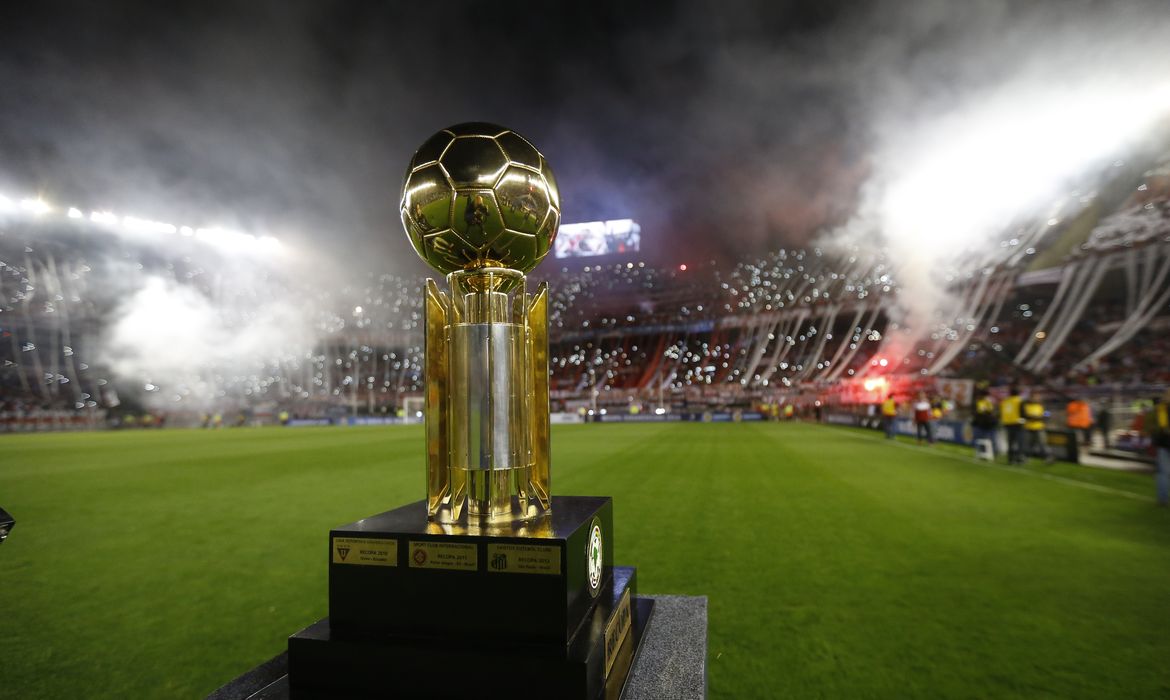 Flamengo e Lanús conhecem datas e horários de duelos pela Recopa 2026; veja detalhes