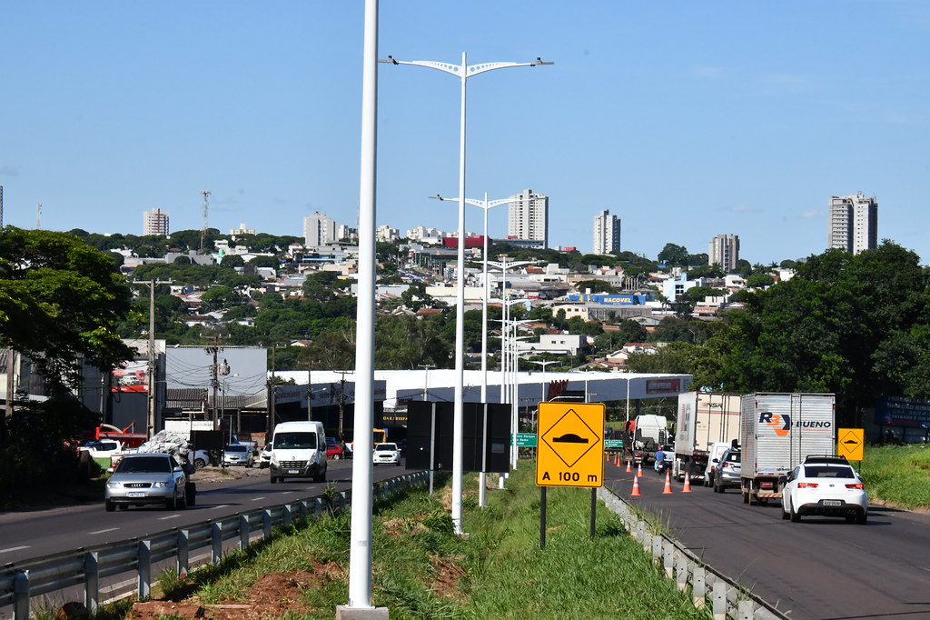 Concluído primeiro trecho de modernização da iluminação na PR-323