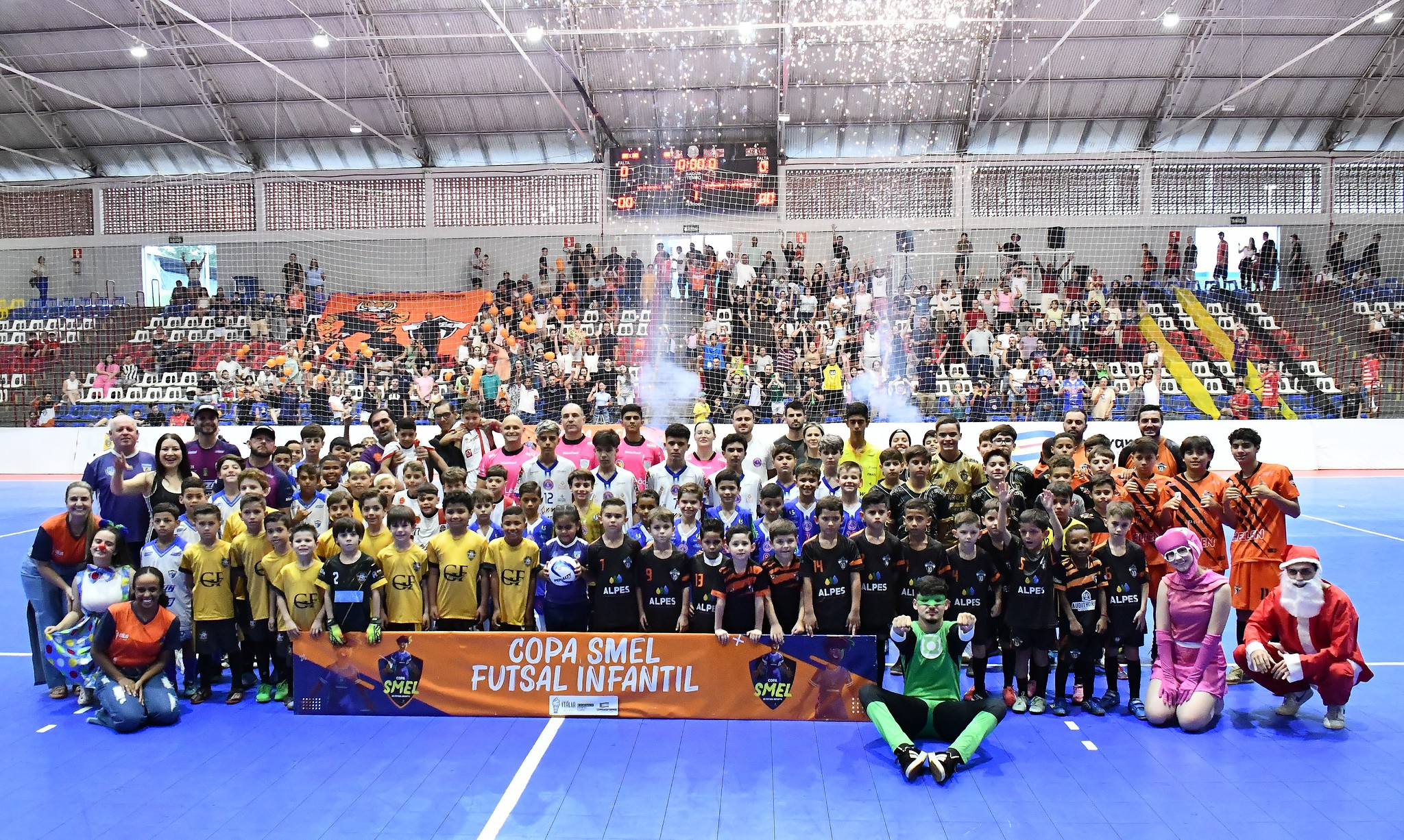 Jornal Ilustrado - O grande jornal do Noroeste do Paraná Jornal Ilustrado - Após movimentar 2 mil atletas, chega ao fim a Copa Smel de Futsal