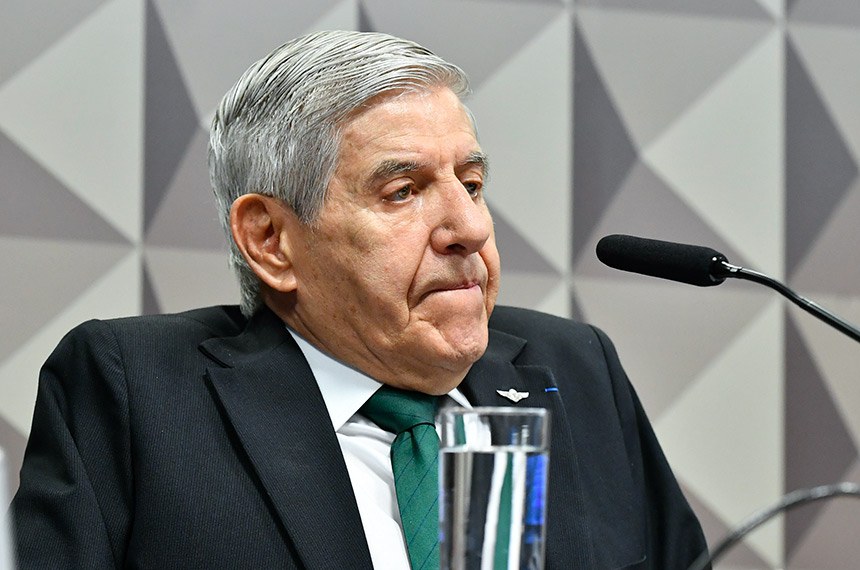 PF pede mais prazo para entregar laudo sobre saúde de Heleno
