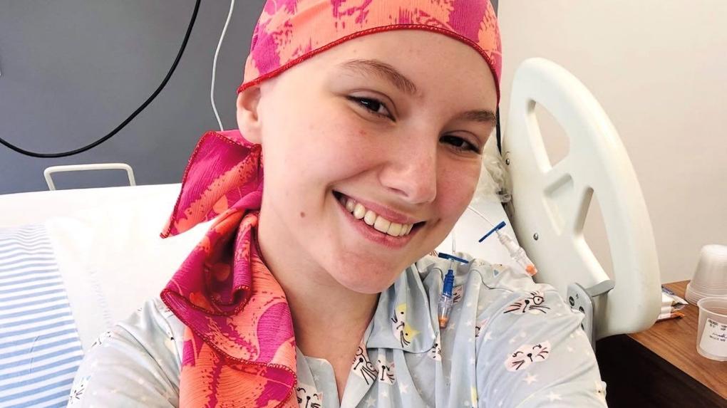 ‘Foi um dia bom’, diz marido de influenciadora Isabel Veloso após visita à UTI