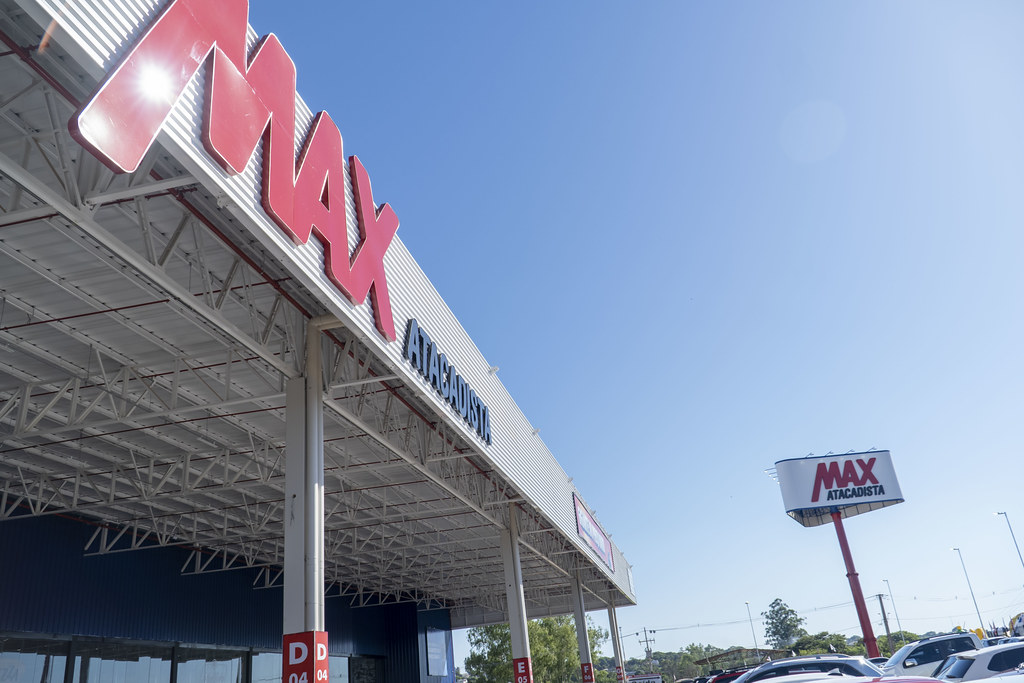 Jornal Ilustrado - Umuarama ganha novo mercado atacadista com mais de 12 mil m²