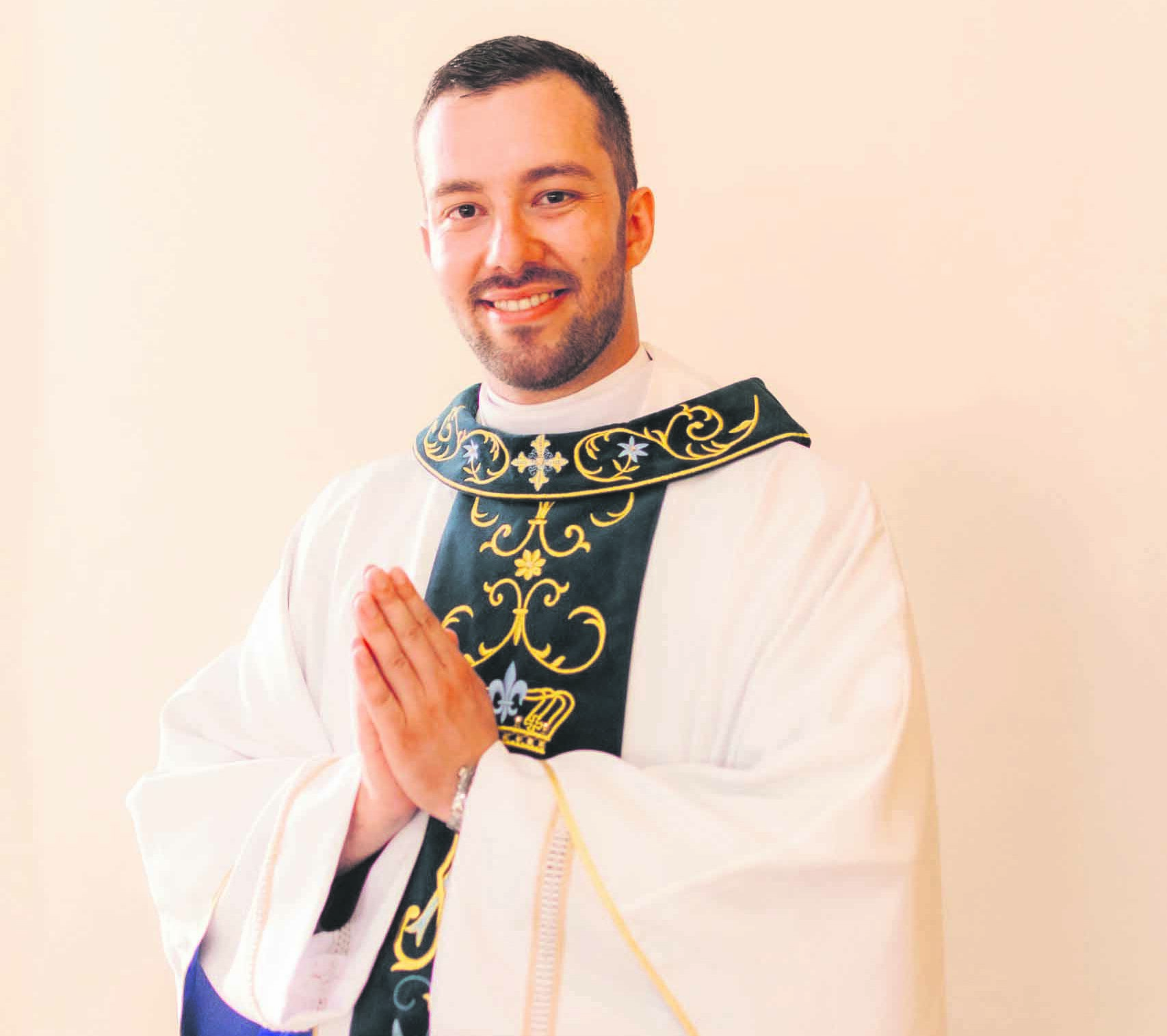 No Dia de Imaculada Conceição, bispo ordena Padre Leonardo em São J. do Patrocínio