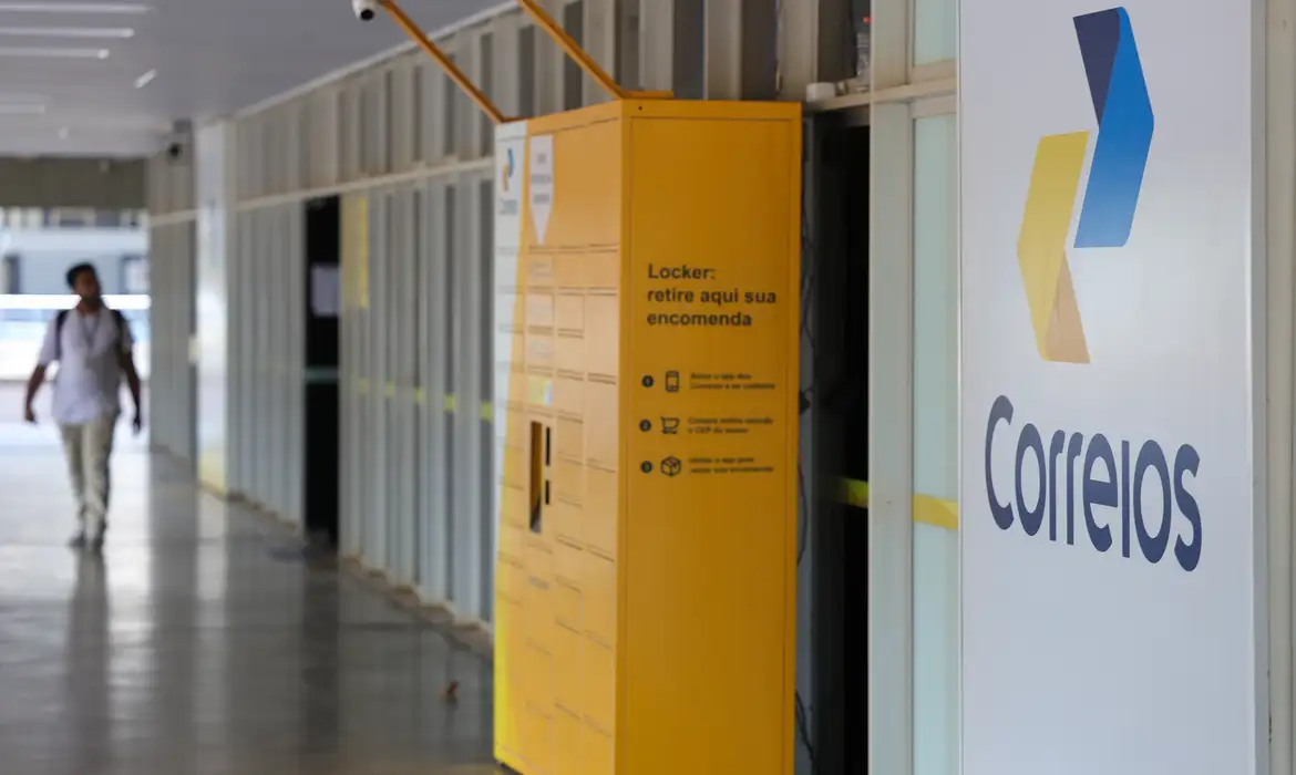 Jornal Ilustrado - Correios estuda abrir capital e faz empréstimo de R$ 12 bi com bancos 