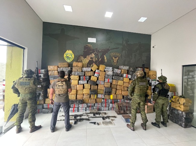 Apreensão milionária de drogas, armas e animais silvestres é feita em Icaraíma