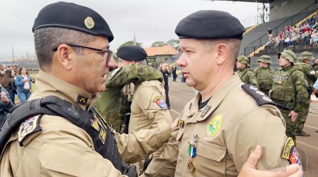 Jornal Ilustrado - Ten. Cel. Cláudio Longo se despede do comando do 25º BPM e relembra momentos 