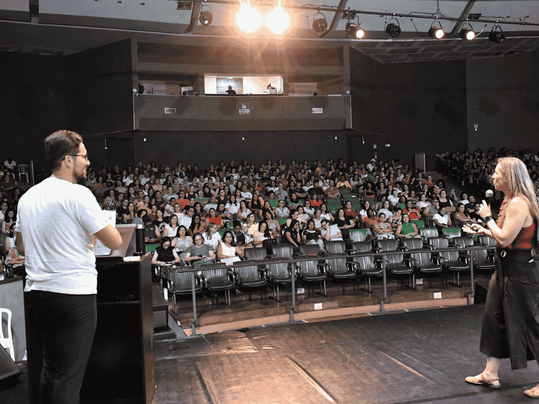 Abertura do ano letivo reúne profissionais e gestores da educação municipal