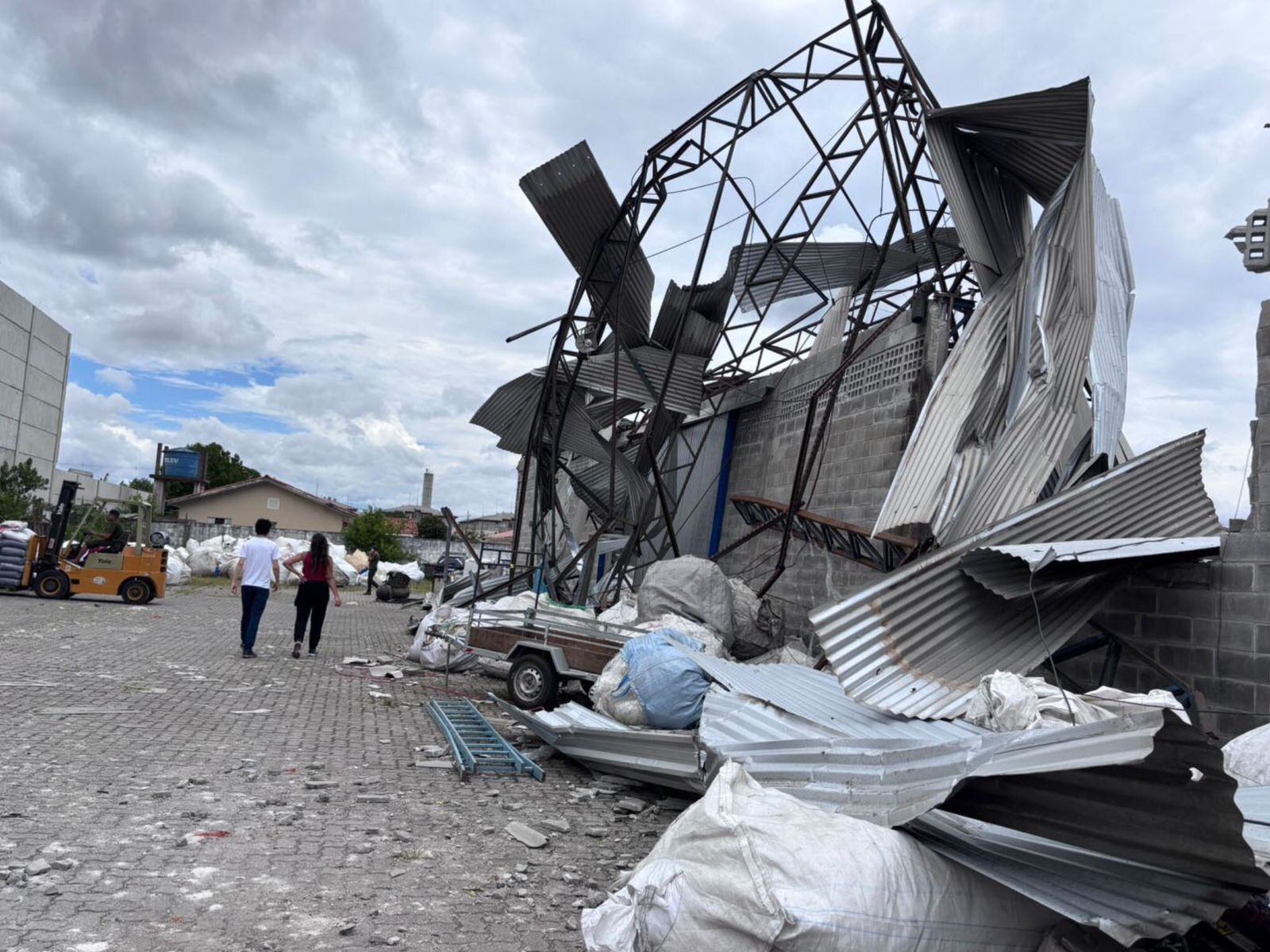 Simepar classifica tornado que atingiu São José dos Pinhais na categoria F2 da Escala Fujita