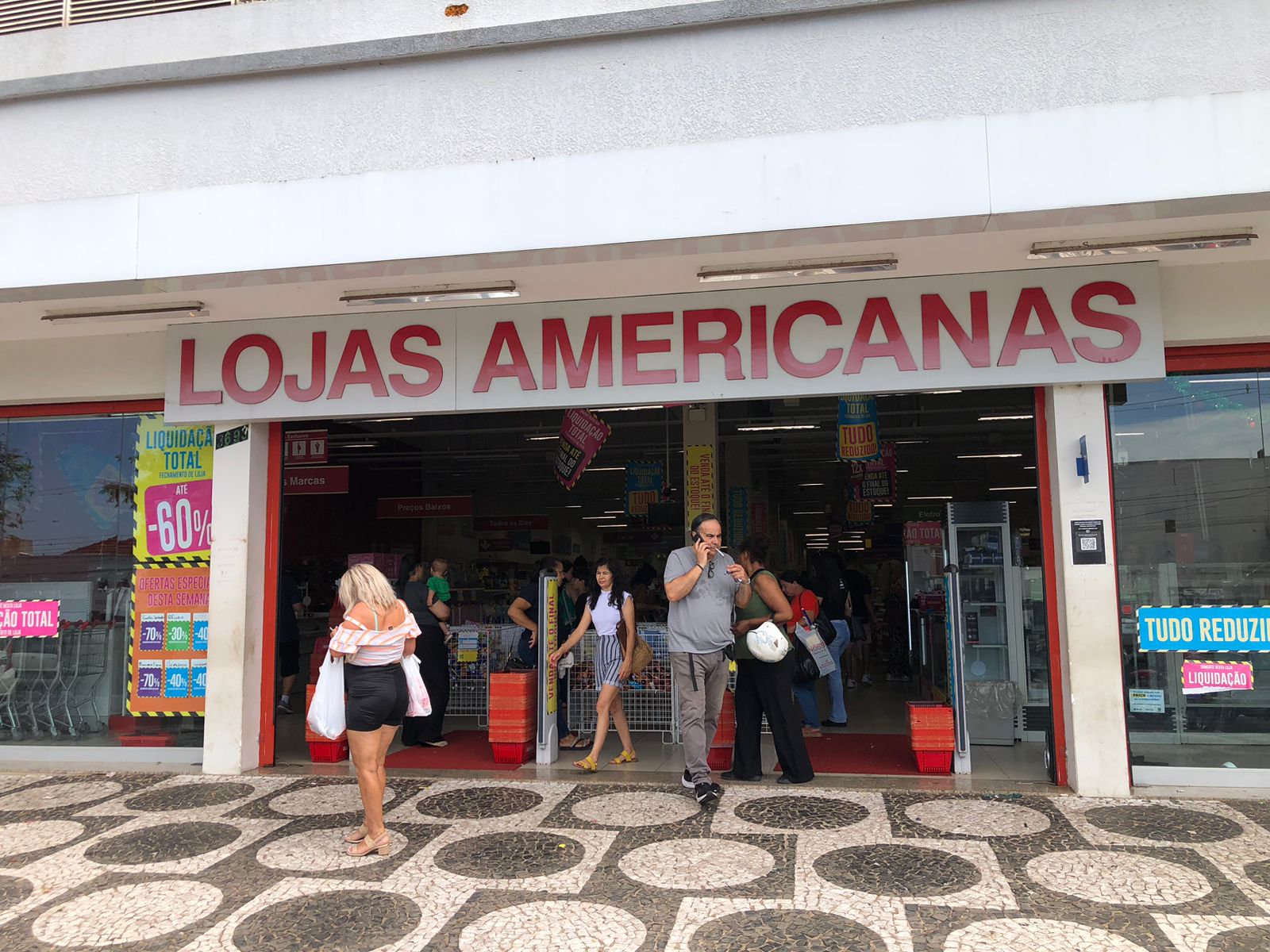 Jornal Ilustrado - Loja Americanas da Avenida Paraná vai fechar as portas em Umuarama