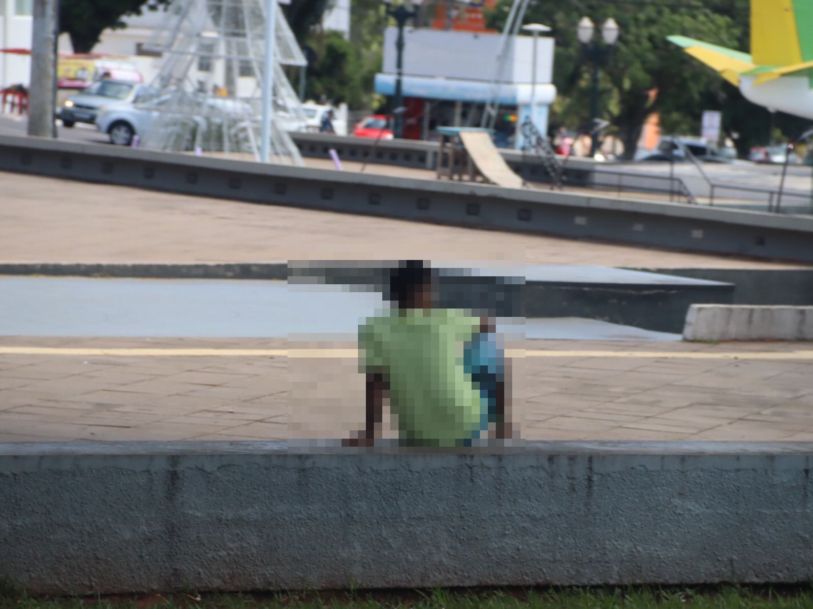 Jornal Ilustrado - O grande jornal do Noroeste do Paraná Jornal Ilustrado - Uso de drogas e criminalidade mudam rotina no entorno da Praça Santos Dumont