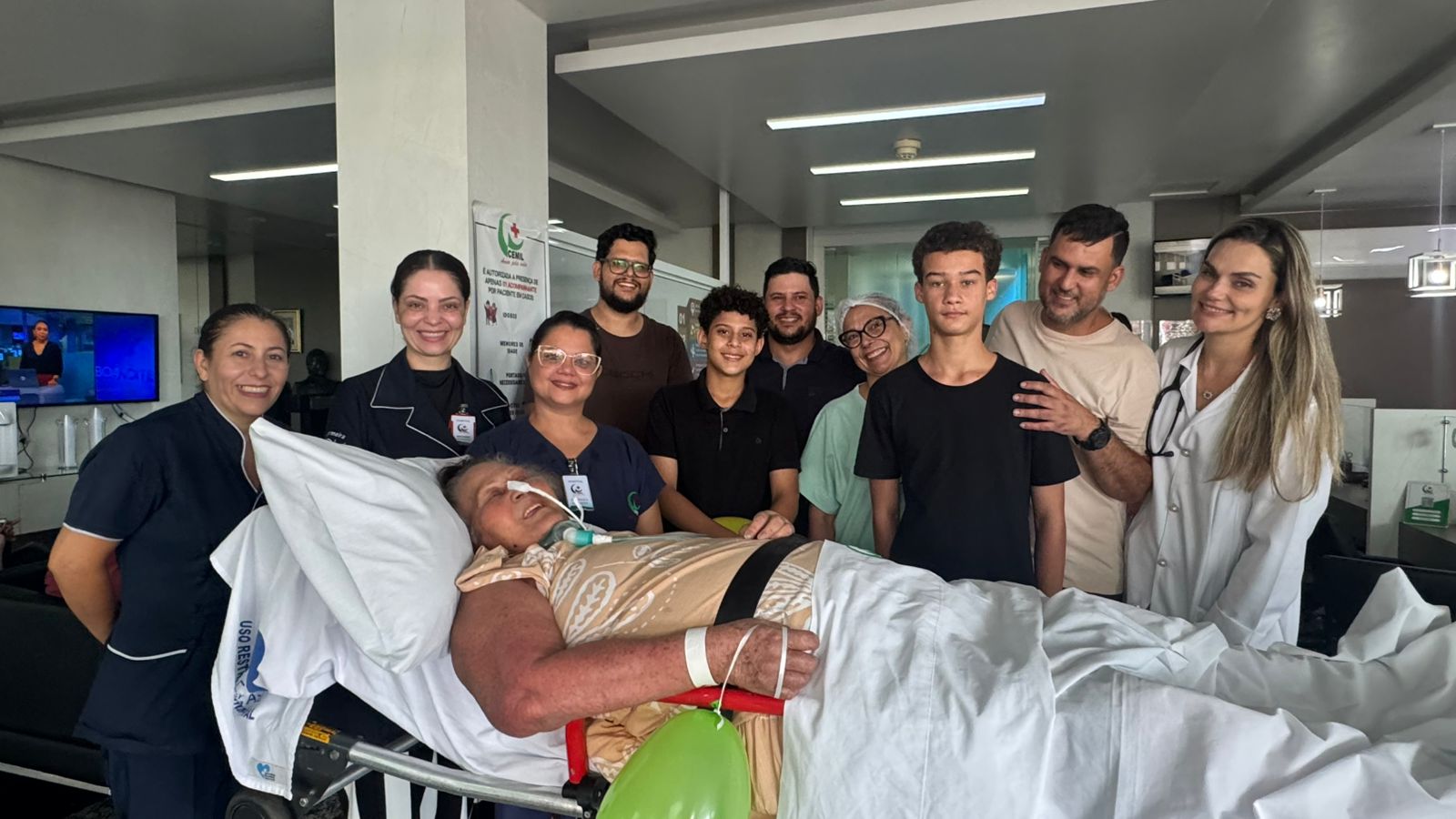 Jornal Ilustrado - Moradora de Iporã volta para casa após 7 meses de internação em hospital de Umuarama