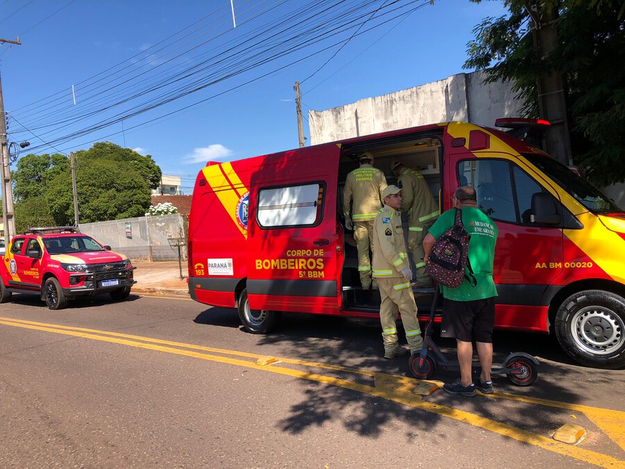 Jovem fica ferida após queda de patinete elétrico na avenida Brasil, em Umuarama