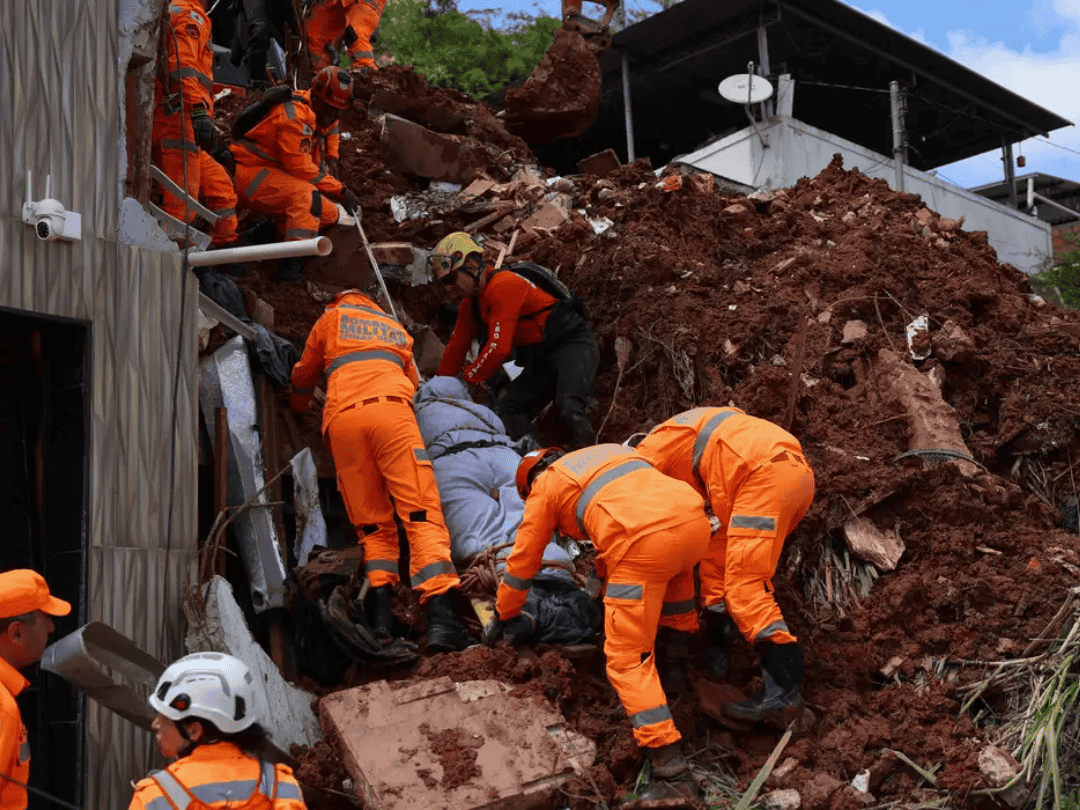 Chega a 46 o número de mortos nas chuvas na Zona da Mata Mineira
