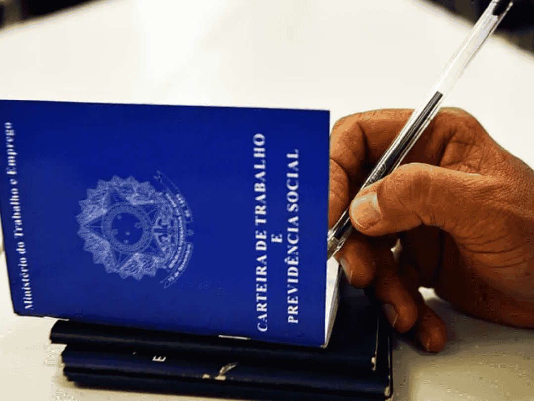 PEC 6×1 carece de estudos e promove regras rígidas, diz Frente Parlamentar