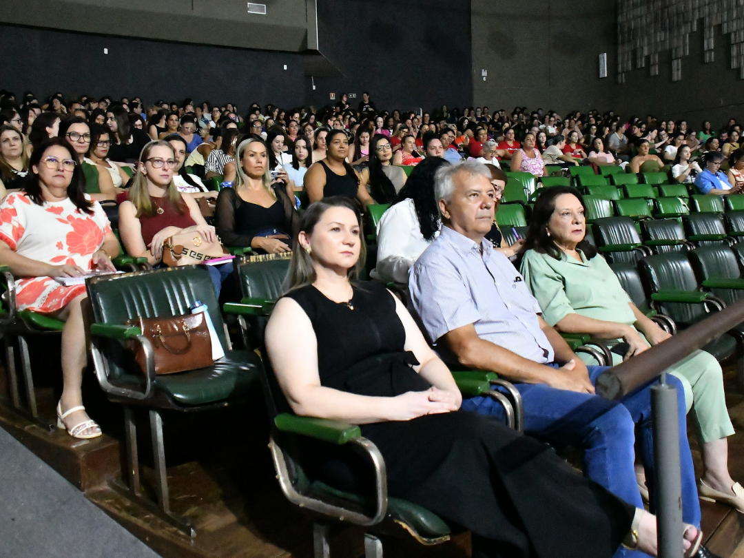 Estudo e Planejamento prepara docentes para início do ano letivo