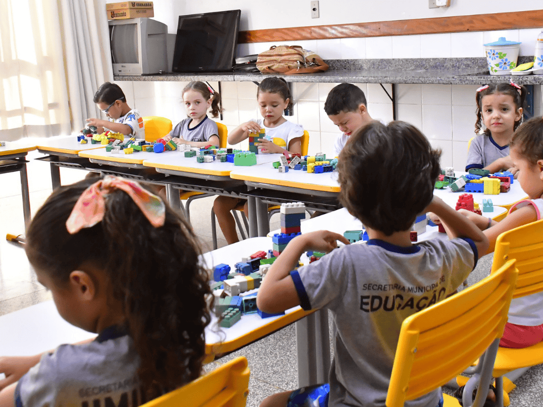 Jornal Ilustrado - Novo edital da Educação convoca mais 40 crianças para matrículas em Umuarama