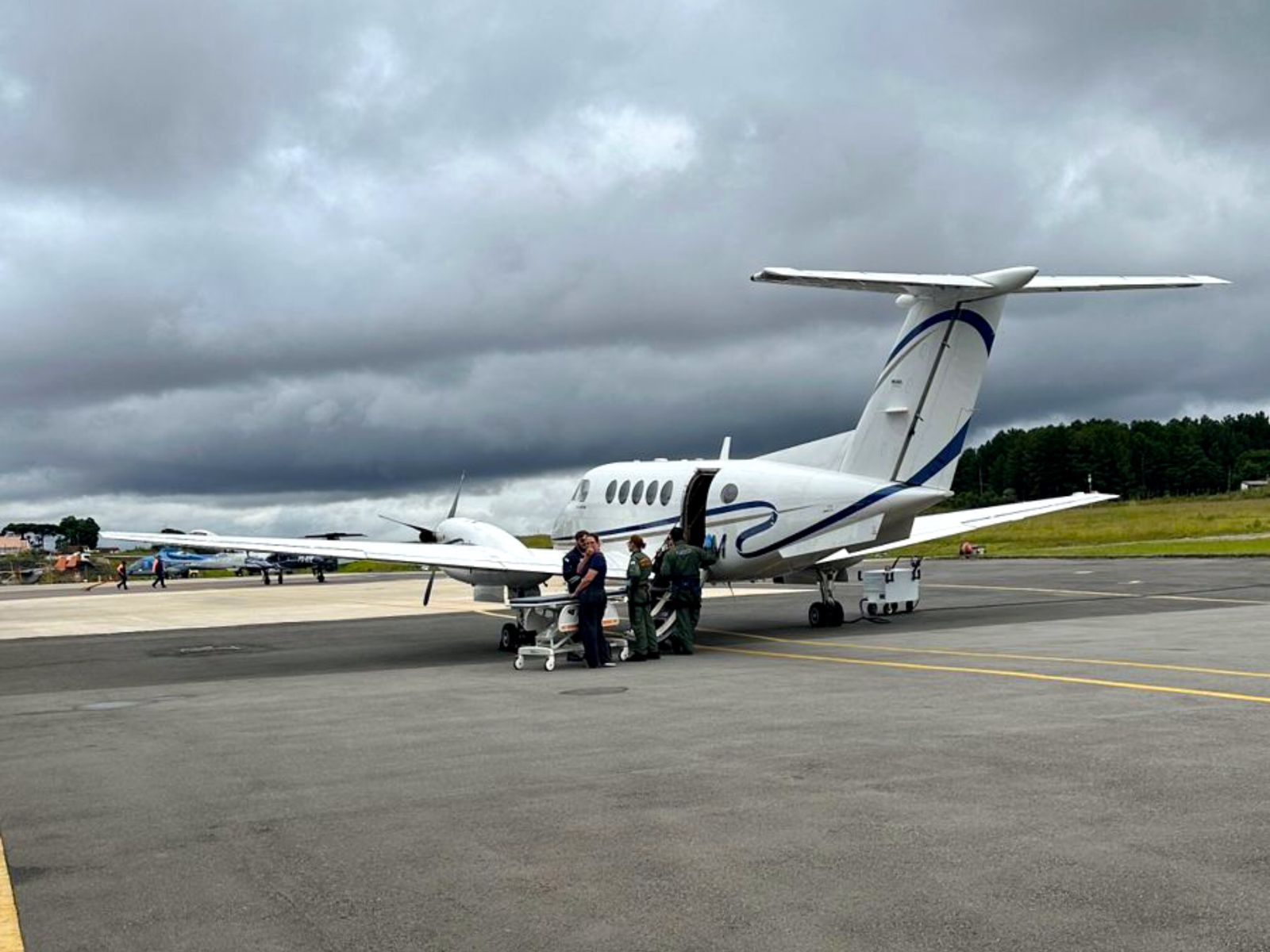 Jornal Ilustrado - De Umuarama, recém-nascido é transportado de avião e helicóptero para cirurgia em Curitiba  