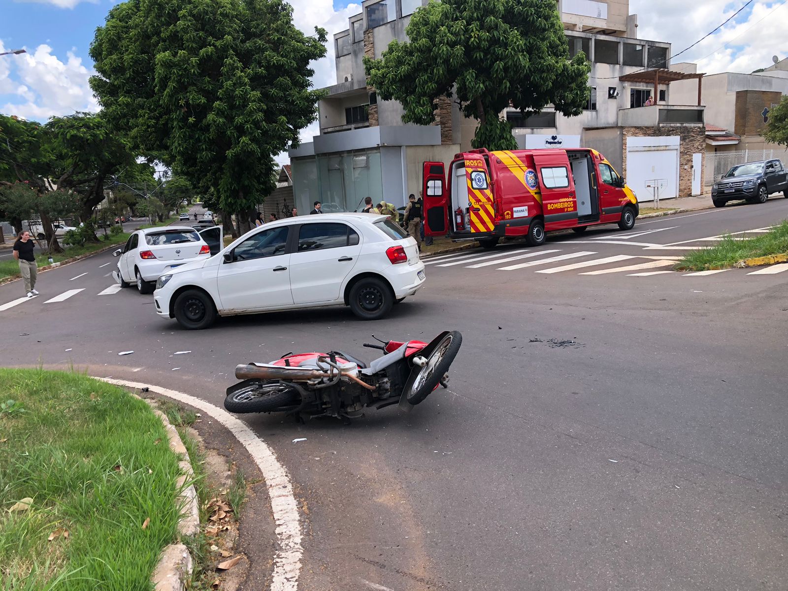 Jornal Ilustrado - O grande jornal do Noroeste do Paraná Jornal Ilustrado - Motociclista sofre traumatismo craniano após colisão em Umuarama
