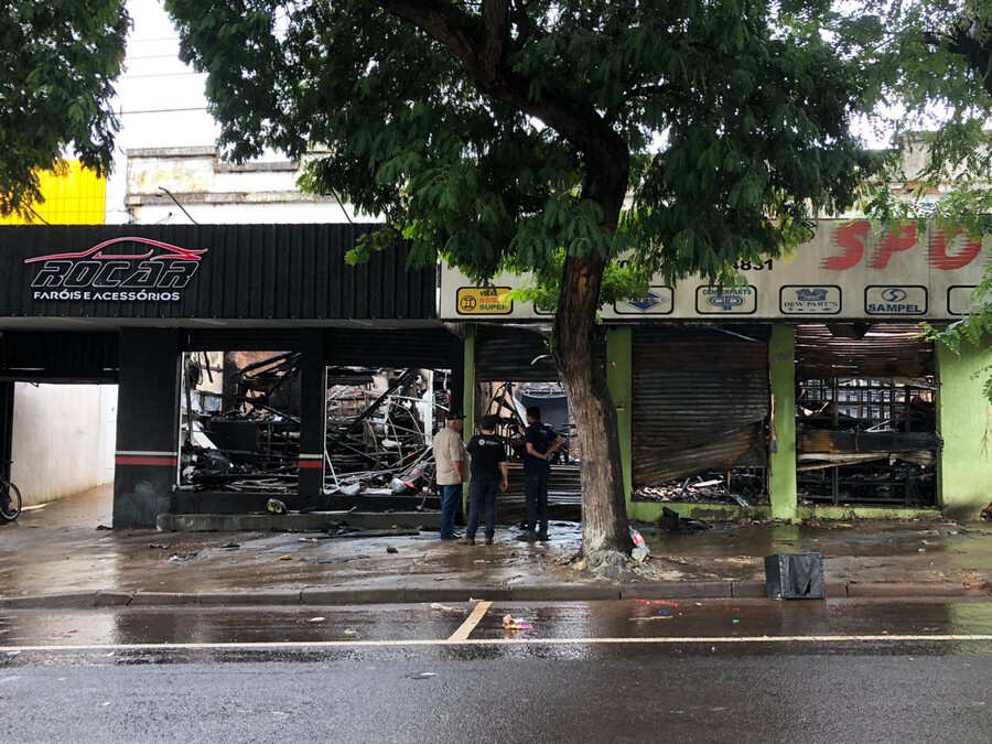 Incêndio destrói empresas e faz família reviver tragédia já enfrentada em 2020   