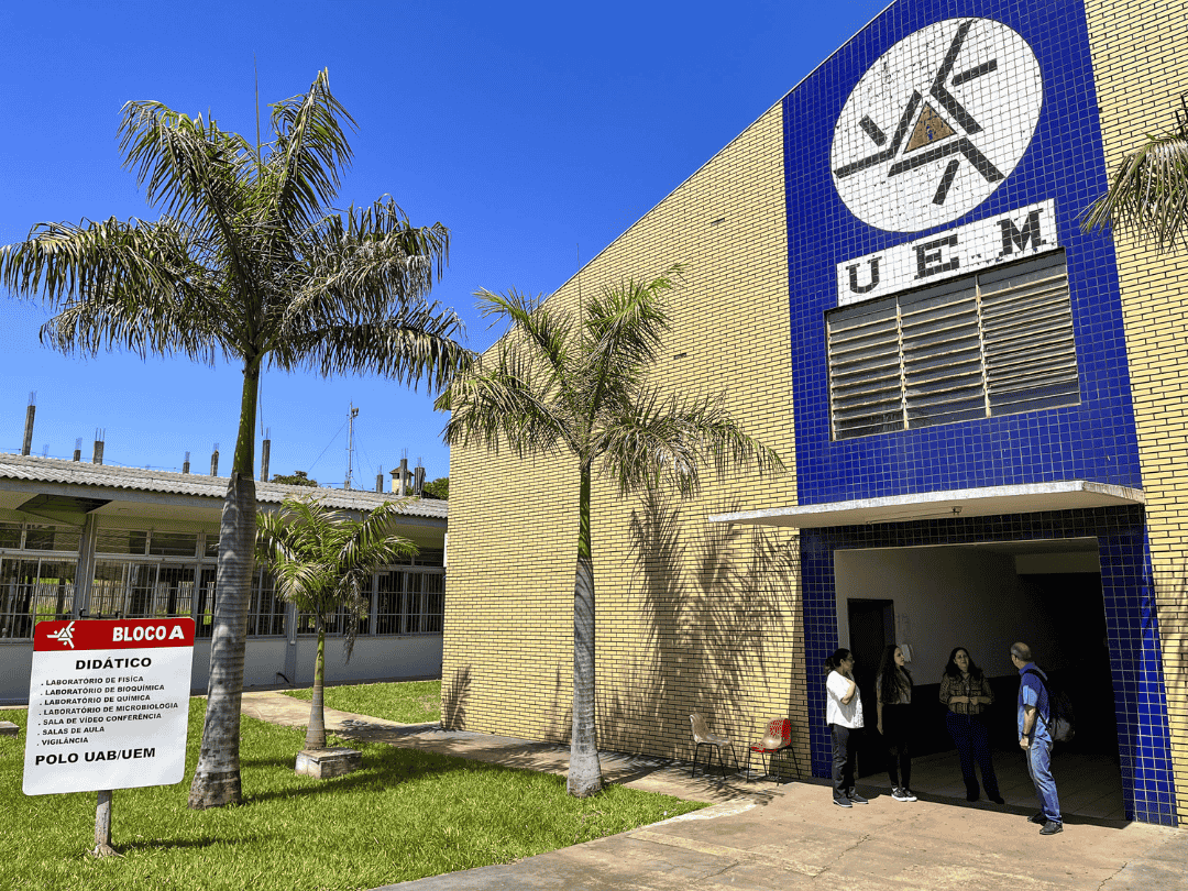 Jornal Ilustrado - Cursinho Preparatório da UEM oferece 45 vagas gratuitas em Umuarama, com bolsas de R$ 200