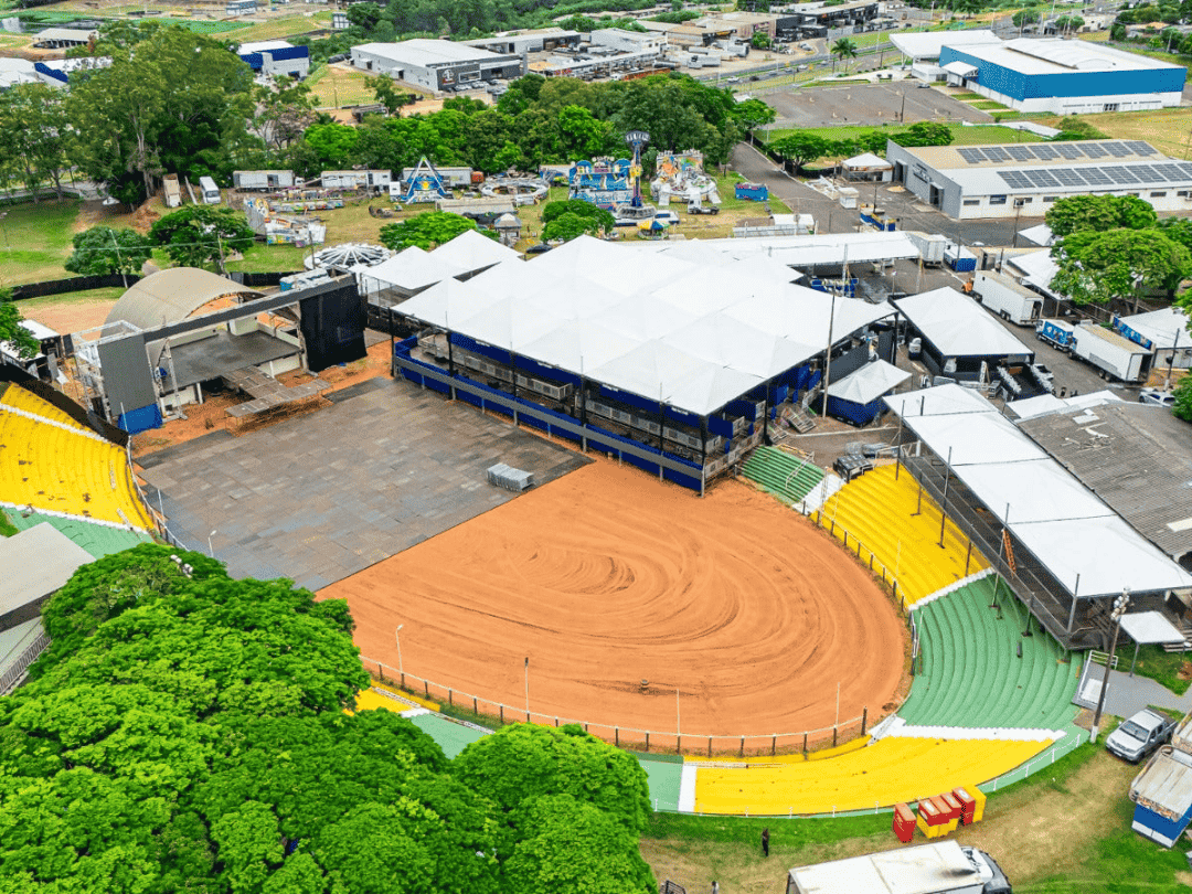 Seis pontos de hidratação gratuita garantem bem-estar ao público na Expo Umuarama