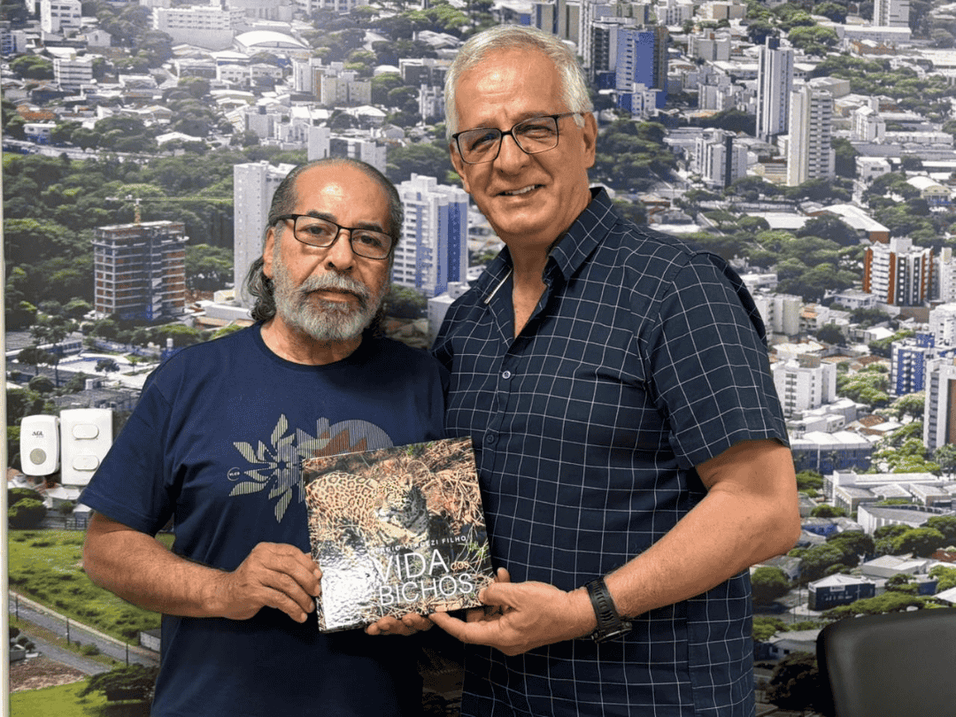 “A Vida dos Bichos”: livro reúne registros impressionantes da natureza feitos ao longo de 20 anos