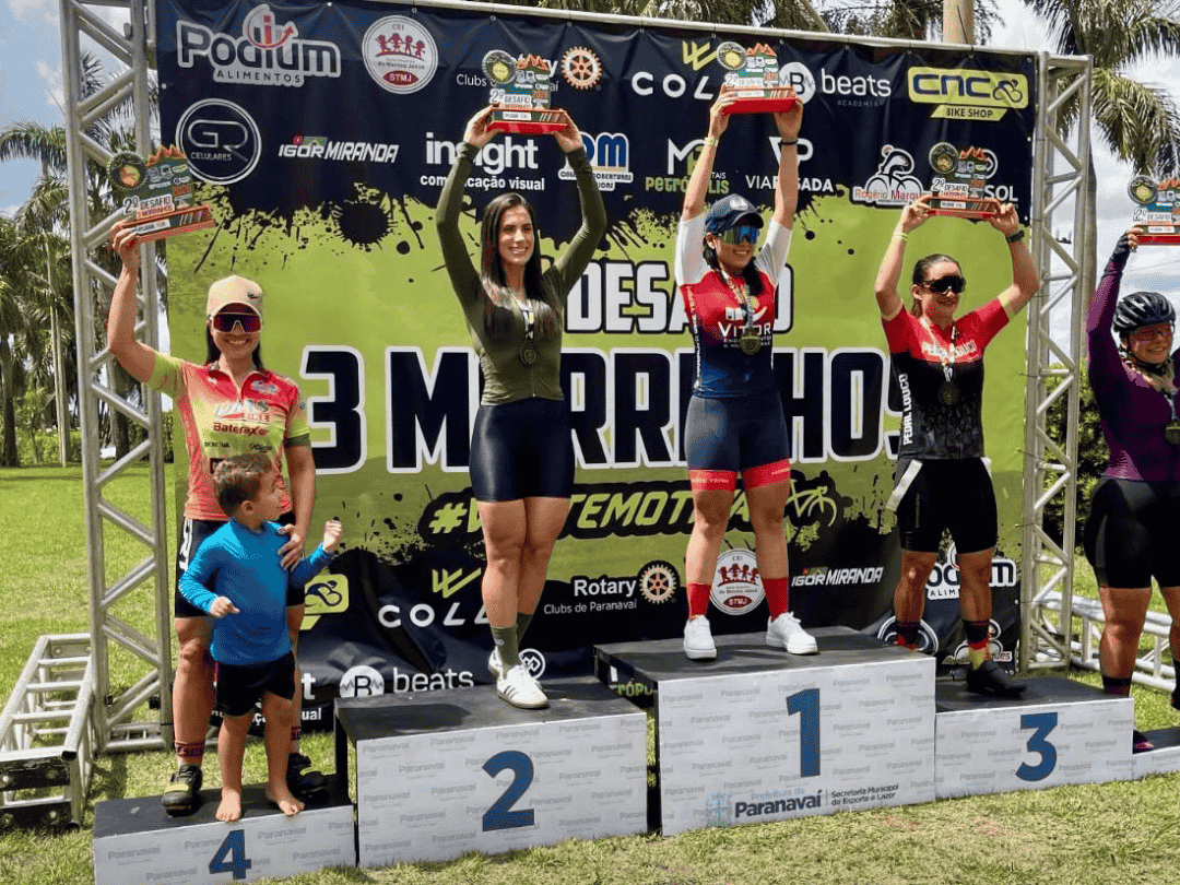 Equipe de Umuarama conquista pódios em quatro competições diferentes