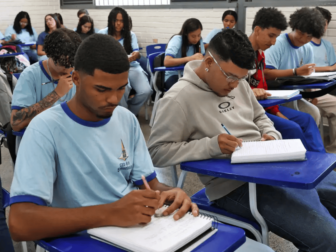 Jornal Ilustrado - Sistema permite emissão de certificado de conclusão do ensino médio