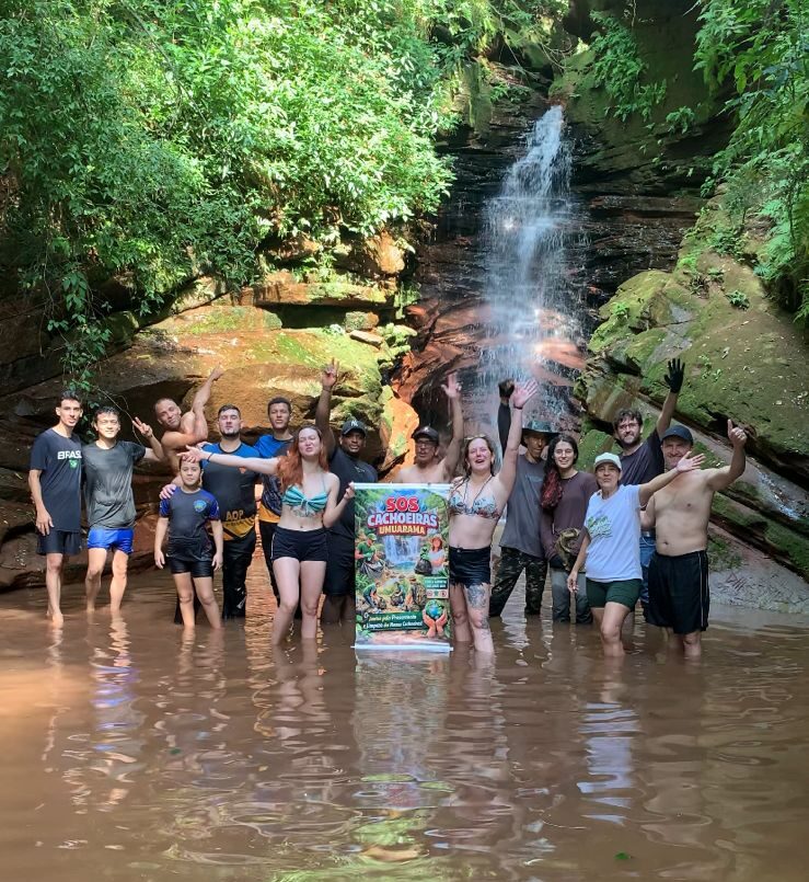 Jornal Ilustrado - Mutirão reúne voluntários e garante limpeza da Cachoeira do Jonas em Umuarama
