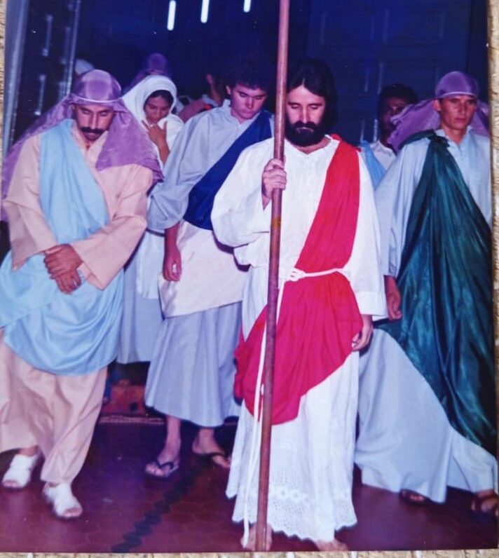 Jornal Ilustrado - O grande jornal do Noroeste do Paraná Jornal Ilustrado - Ator umuaramense interpreta Jesus há 47 anos na encenação da Paixão de Cristo