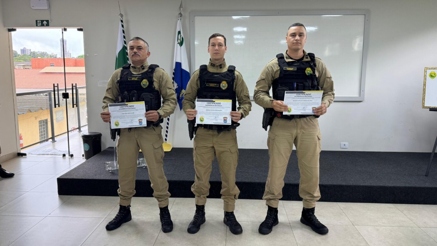 Jornal Ilustrado - 25º BPM homenageia militares e realiza solenidade de compromisso ao primeiro posto de oficialato