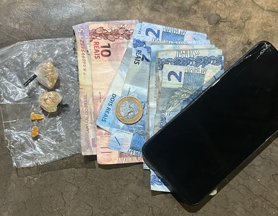 ROTAM prende suspeito de tráfico e aborda usuário na Praça da Bíblia
