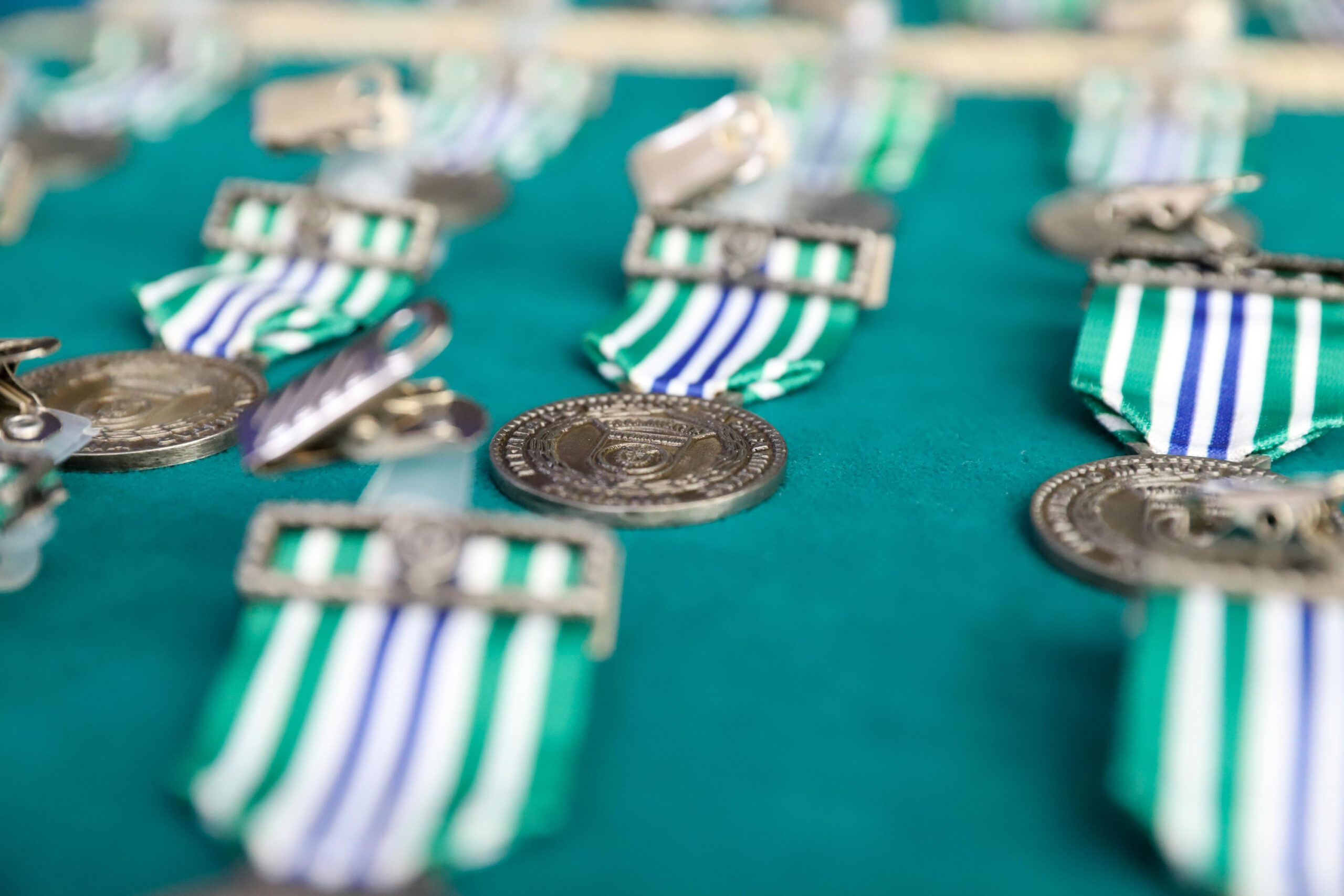 Jornal Ilustrado - Pastor Perci Fontoura recebe Medalha de Mérito da Casa Militar do Paraná 