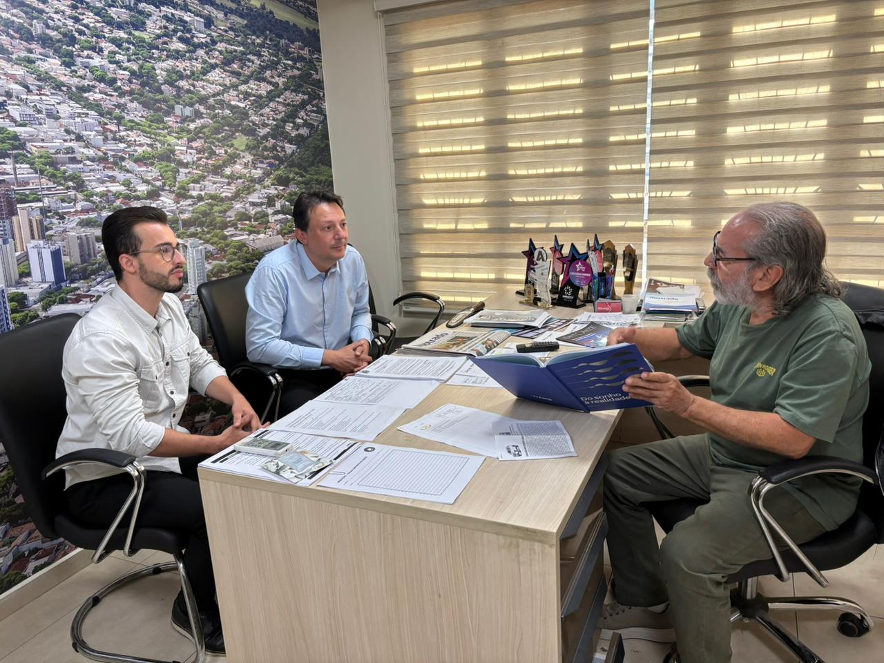 Jornal Ilustrado - Turetta anuncia pré-candidatura pelo PL e defende união para fortalecer Umuarama em Brasília
