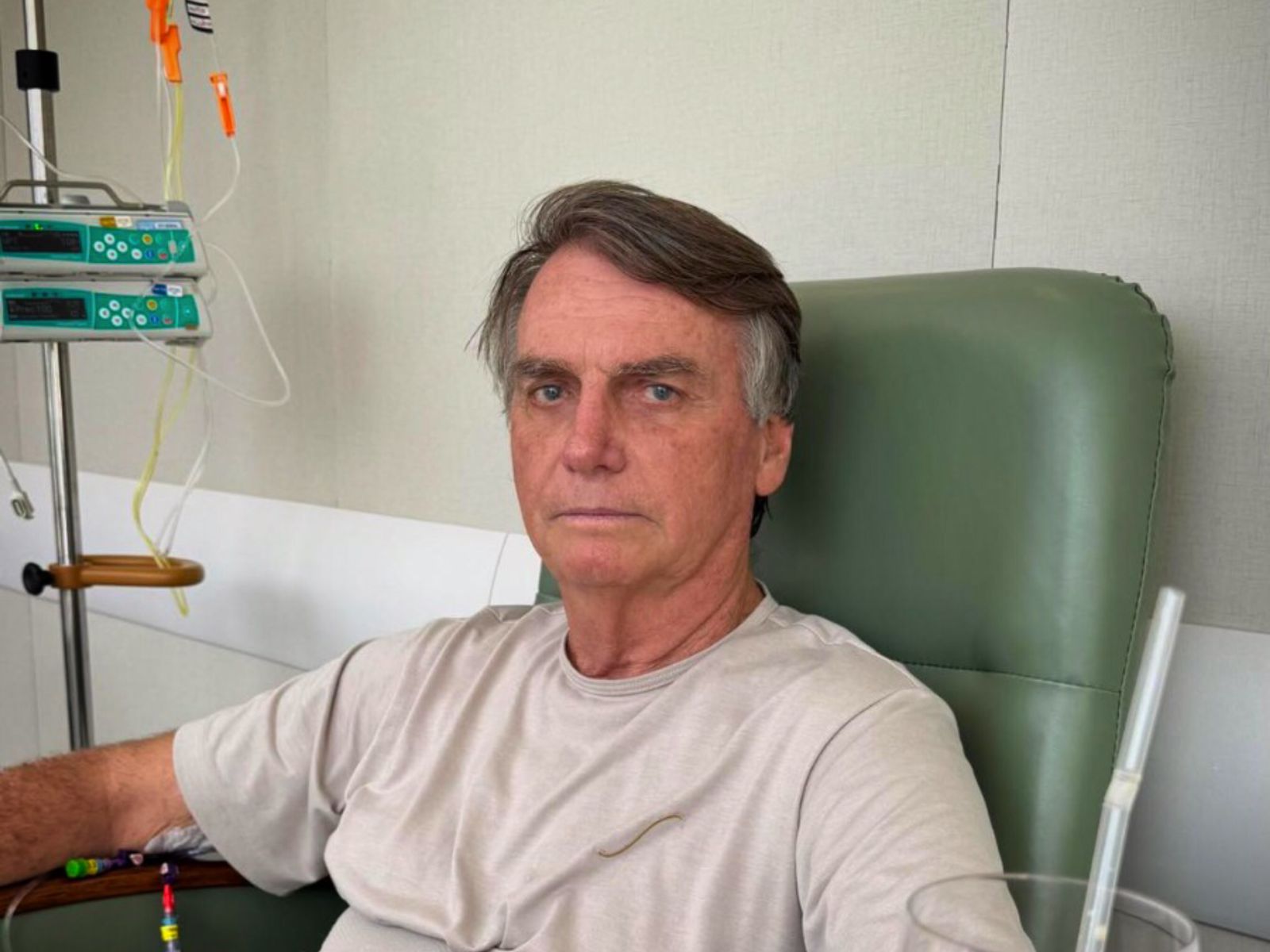 Jornal Ilustrado - Bolsonaro pede autorização a Moraes para fazer nova cirurgia