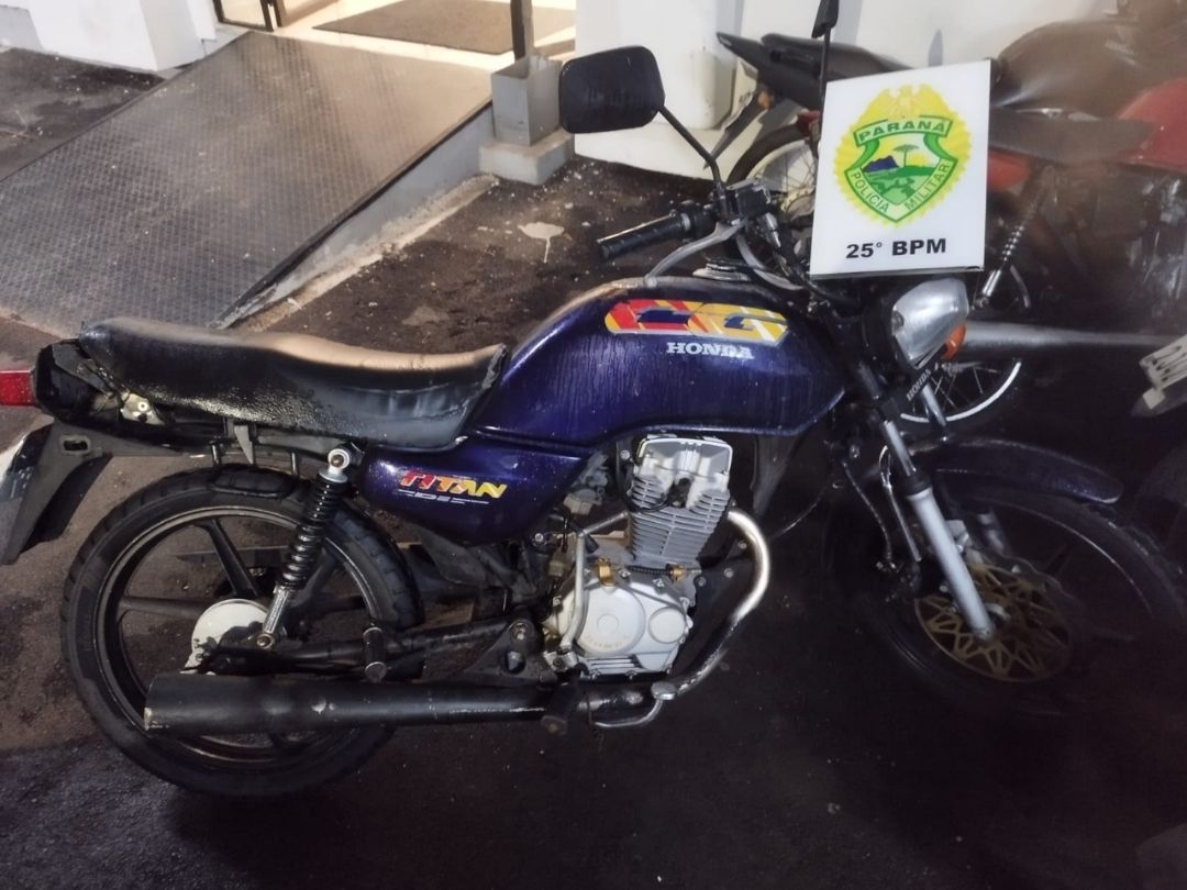 Moto furtada durante a noite é localizada pela PM horas depois em Umuarama